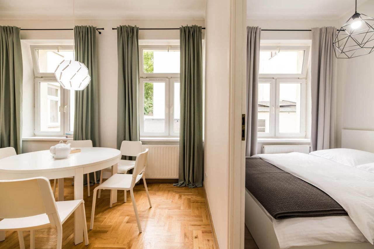 Apartment Native Czysta 5 *